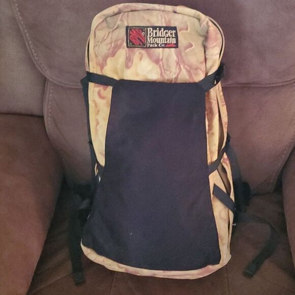 Vintage Bridger Mountain Internal Frame Backpack Daypack Camo Hiking Hunting